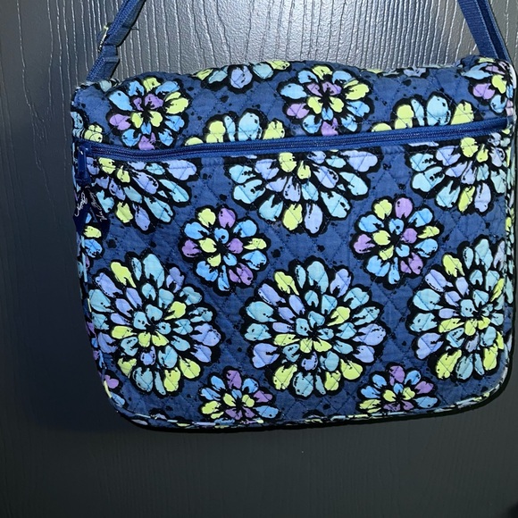 Vera Bradley Bags Vera Bradley Messenger Bag Poshmark